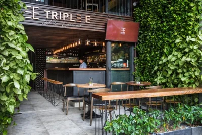 Triple E Hotel Fine Art Museum – Photos 4